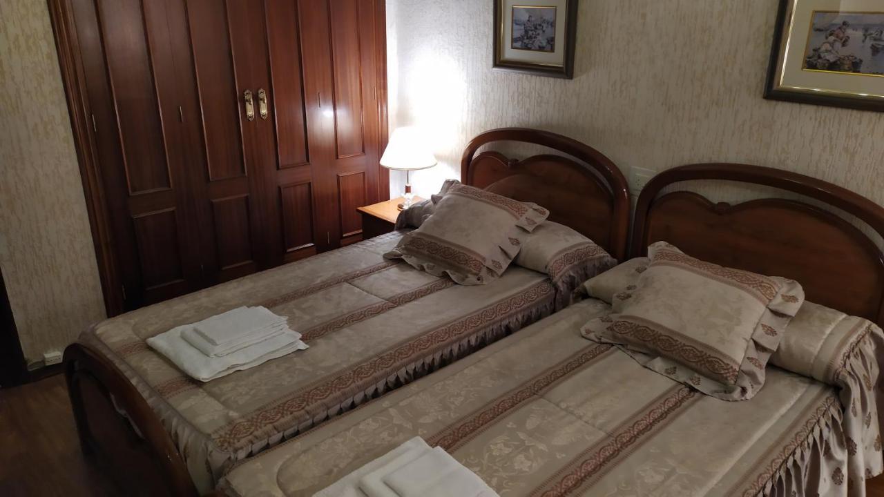 Habitacion Matrimonial Centro Ciudad Oviedo Luaran gambar