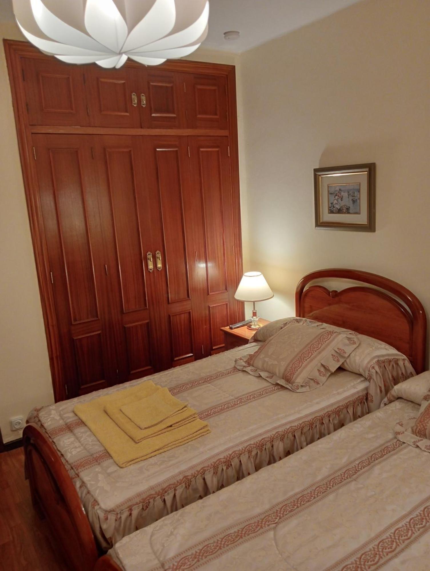 Habitacion Matrimonial Centro Ciudad Oviedo Luaran gambar